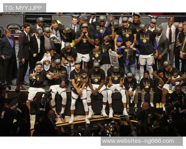 2016年NBA总决赛经典回顾勇士与骑士的巅峰对决录像分析 2016年NBA总决赛经典回顾勇士与骑士的巅峰对决录像分析