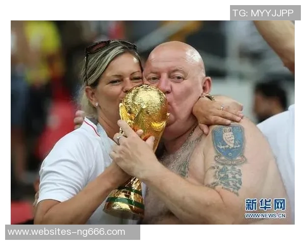 伊斯坦布尔与巴塞罗那的足球对决激情碰撞引发的战术较量与球迷热情 伊斯坦布尔与巴塞罗那的足球对决激情碰撞引发的战术较量与球迷热情