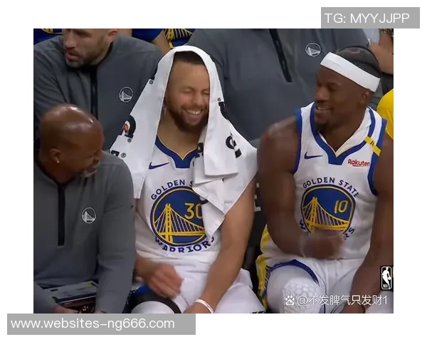 勇士与快船全场精彩回放重温比赛瞬间与精彩时刻分析